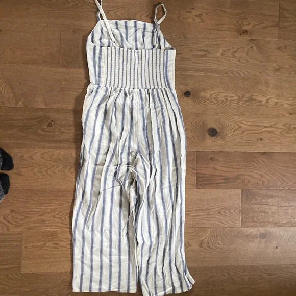 NWOT - Old Navy Women’s Strap Sleeve Jumpsuit - Picture 7 of 8